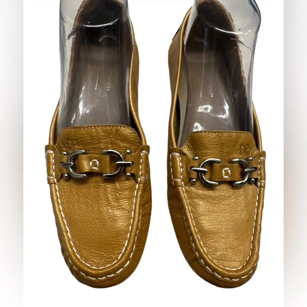 Donald J Pliner Viky Women’s ~Size 8M~ Mustard Color Loafers Flat Slip On Shoes